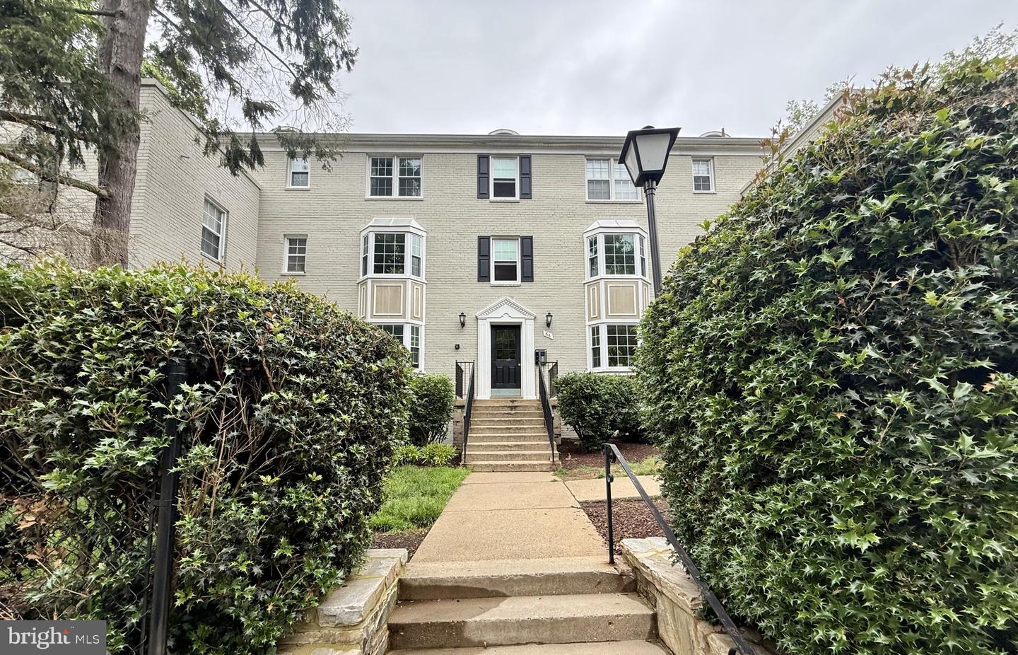 816 S ARLINGTON MILL DR #5-303, ARLINGTON, Virginia 22204, 1 Bedroom Bedrooms, ,1 BathroomBathrooms,Residential,For sale,816 S ARLINGTON MILL DR #5-303,VAAR2054574 MLS # VAAR2054574