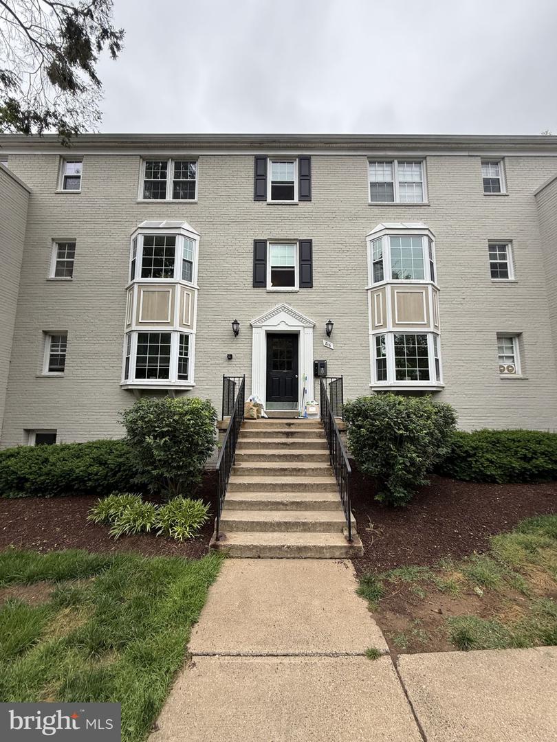 816 S ARLINGTON MILL DR #5-303, ARLINGTON, Virginia 22204, 1 Bedroom Bedrooms, ,1 BathroomBathrooms,Residential,For sale,816 S ARLINGTON MILL DR #5-303,VAAR2054574 MLS # VAAR2054574