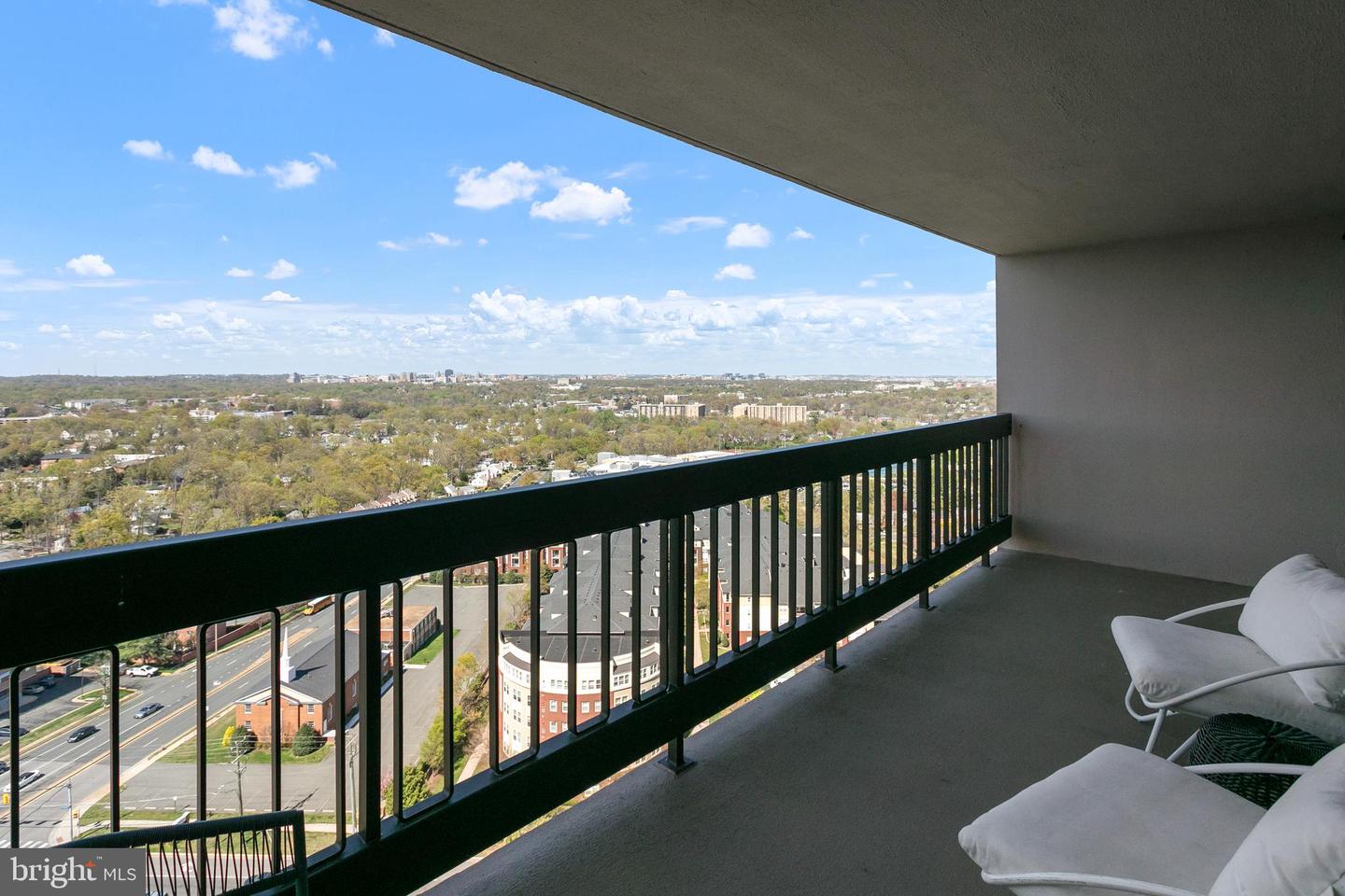 3701 S GEORGE MASON DR #2412N, FALLS CHURCH, Virginia 22041, 1 Bedroom Bedrooms, ,1 BathroomBathrooms,Residential,For sale,3701 S GEORGE MASON DR #2412N,VAFX2228432 MLS # VAFX2228432