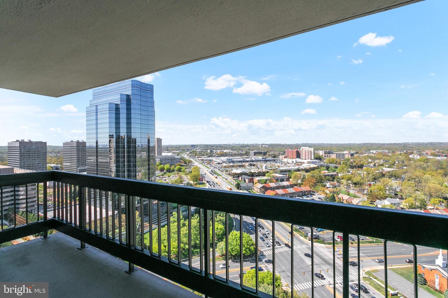 3701 S GEORGE MASON DR #2412N, FALLS CHURCH, Virginia 22041, 1 Bedroom Bedrooms, ,1 BathroomBathrooms,Residential,For sale,3701 S GEORGE MASON DR #2412N,VAFX2228432 MLS # VAFX2228432