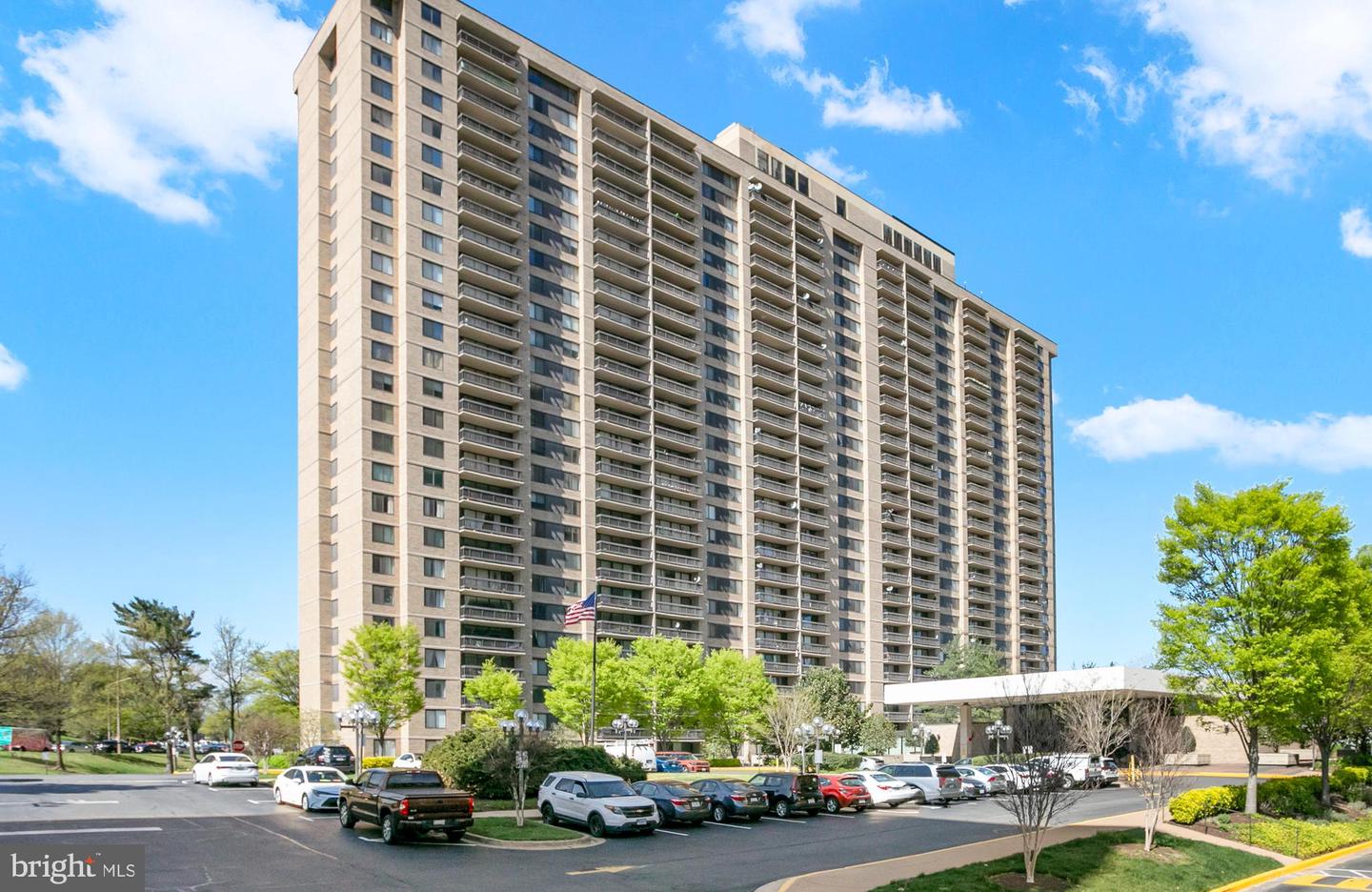 3701 S GEORGE MASON DR #2412N, FALLS CHURCH, Virginia 22041, 1 Bedroom Bedrooms, ,1 BathroomBathrooms,Residential,For sale,3701 S GEORGE MASON DR #2412N,VAFX2228432 MLS # VAFX2228432