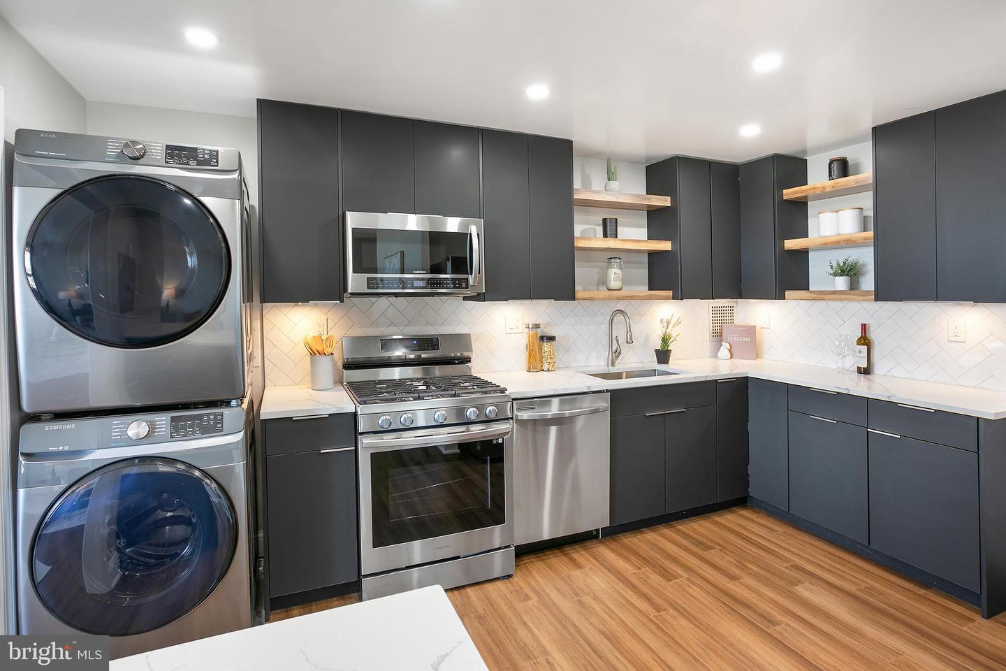 3701 S GEORGE MASON DR #2412N, FALLS CHURCH, Virginia 22041, 1 Bedroom Bedrooms, ,1 BathroomBathrooms,Residential,For sale,3701 S GEORGE MASON DR #2412N,VAFX2228432 MLS # VAFX2228432