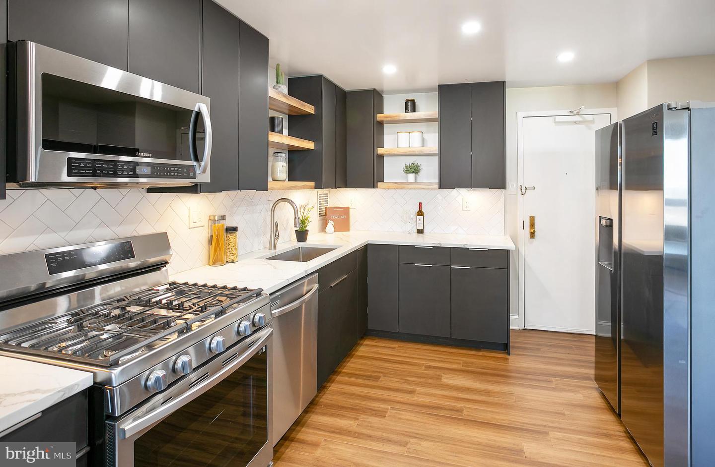 3701 S GEORGE MASON DR #2412N, FALLS CHURCH, Virginia 22041, 1 Bedroom Bedrooms, ,1 BathroomBathrooms,Residential,For sale,3701 S GEORGE MASON DR #2412N,VAFX2228432 MLS # VAFX2228432