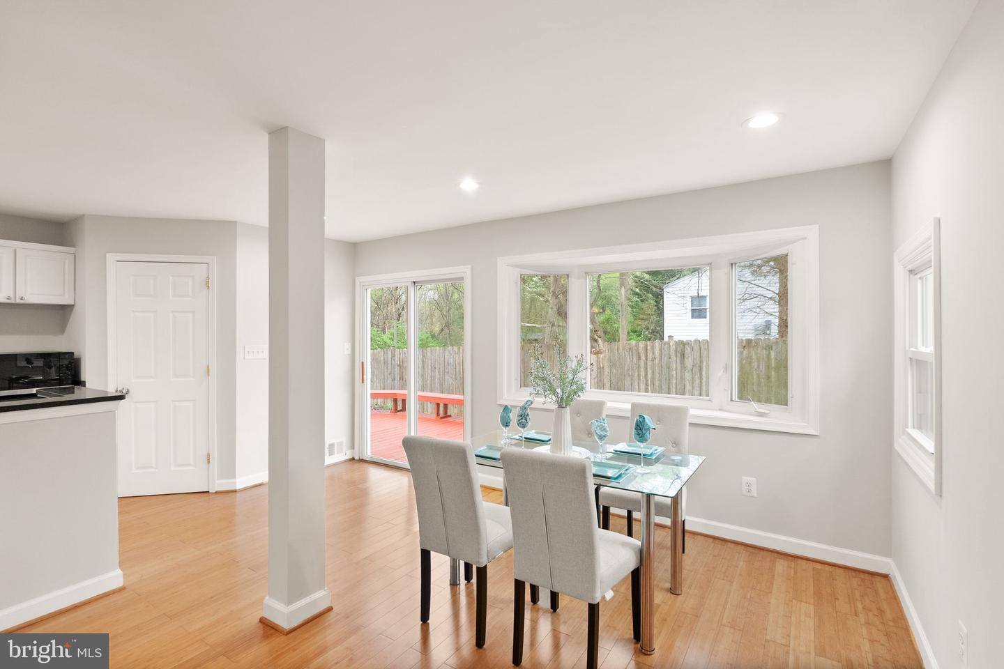 11405 FAIRFAX STATION RD, FAIRFAX STATION, Virginia 22039, 4 Bedrooms Bedrooms, ,3 BathroomsBathrooms,Residential,For sale,11405 FAIRFAX STATION RD,VAFX2229356 MLS # VAFX2229356