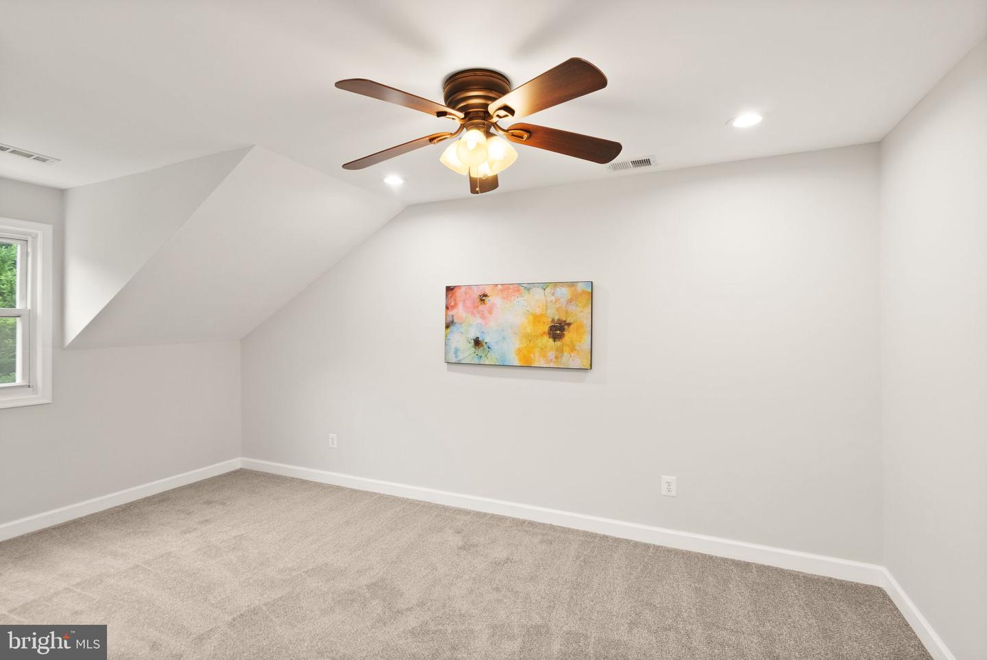 11405 FAIRFAX STATION RD, FAIRFAX STATION, Virginia 22039, 4 Bedrooms Bedrooms, ,3 BathroomsBathrooms,Residential,For sale,11405 FAIRFAX STATION RD,VAFX2229356 MLS # VAFX2229356