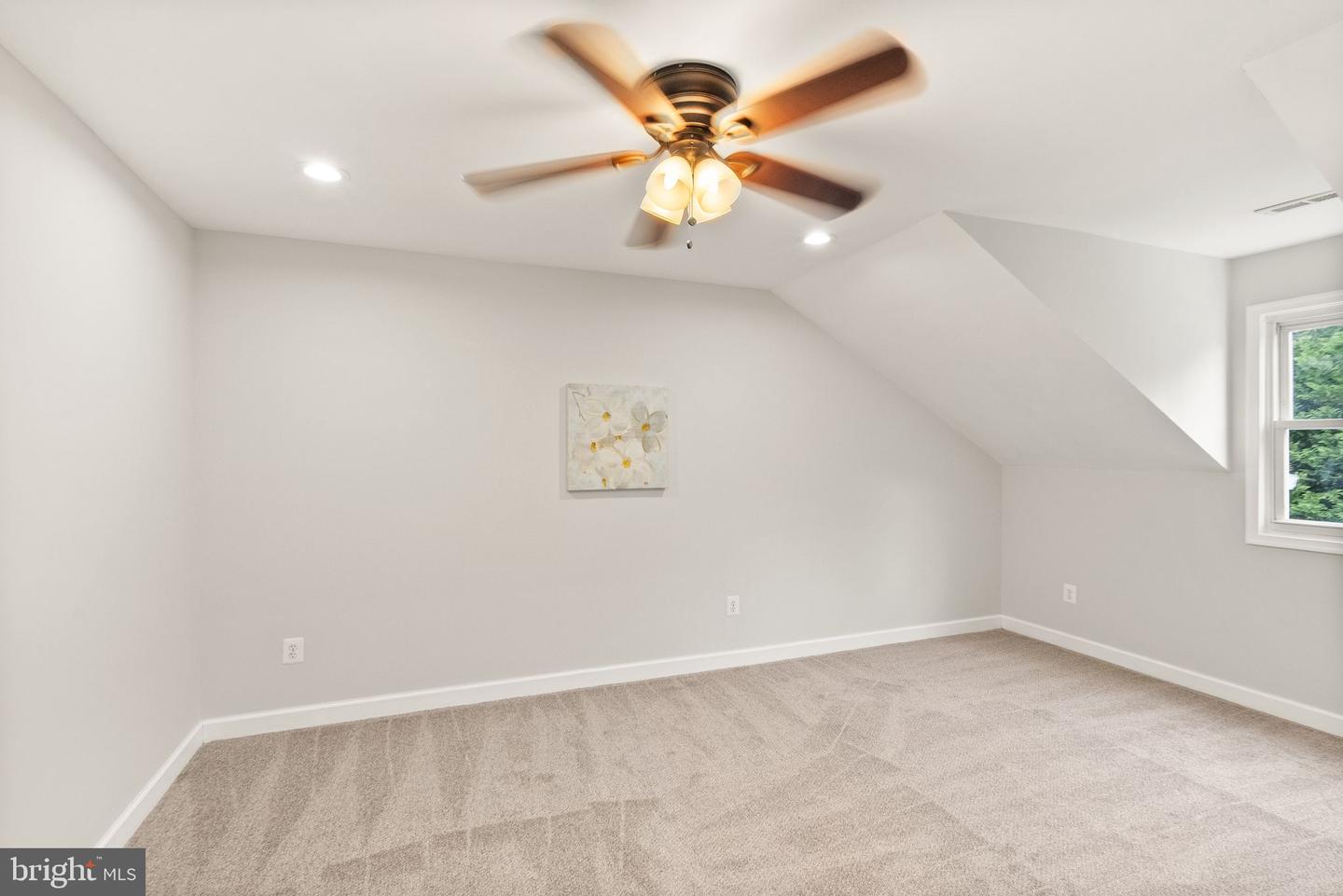 11405 FAIRFAX STATION RD, FAIRFAX STATION, Virginia 22039, 4 Bedrooms Bedrooms, ,3 BathroomsBathrooms,Residential,For sale,11405 FAIRFAX STATION RD,VAFX2229356 MLS # VAFX2229356