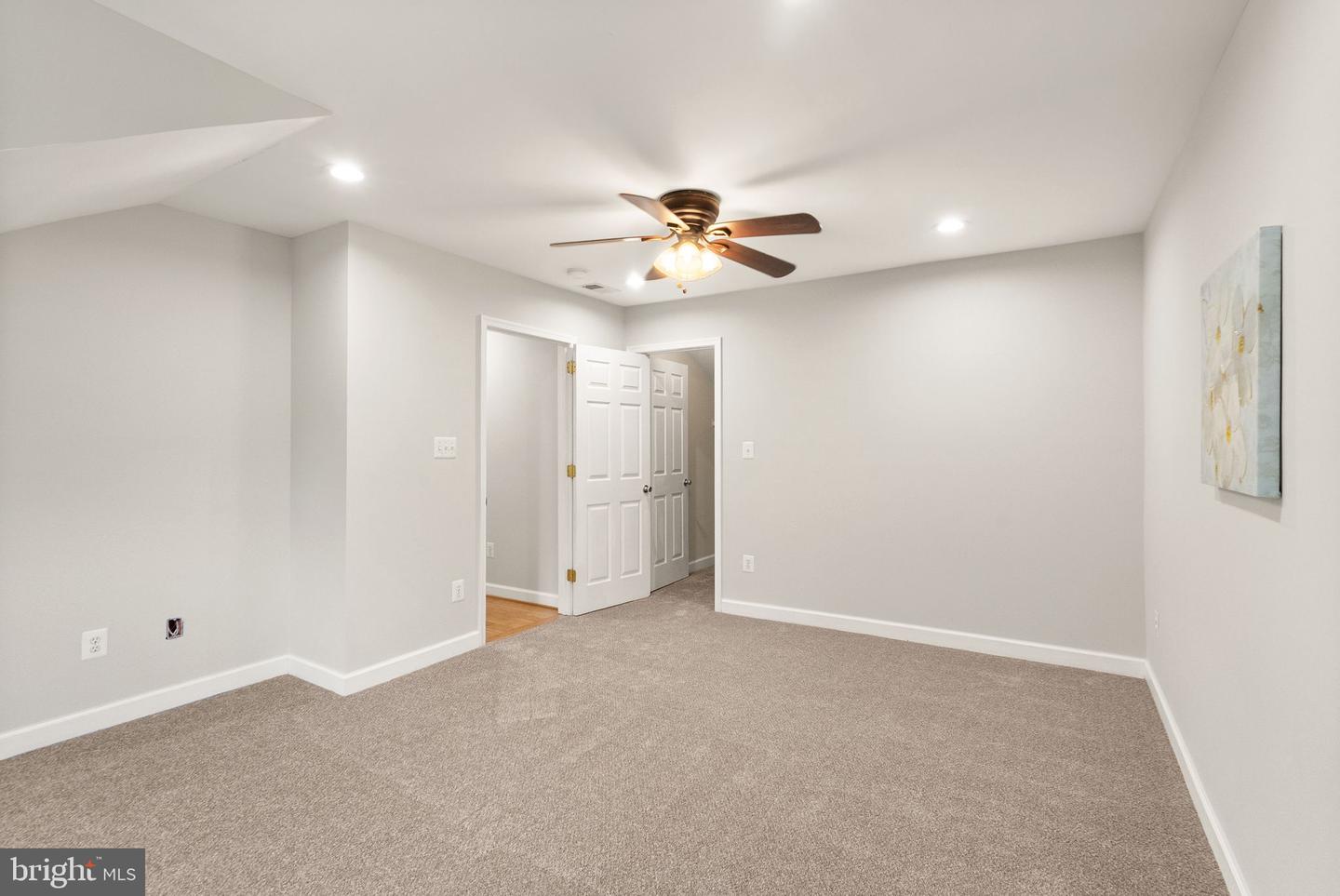 11405 FAIRFAX STATION RD, FAIRFAX STATION, Virginia 22039, 4 Bedrooms Bedrooms, ,3 BathroomsBathrooms,Residential,For sale,11405 FAIRFAX STATION RD,VAFX2229356 MLS # VAFX2229356