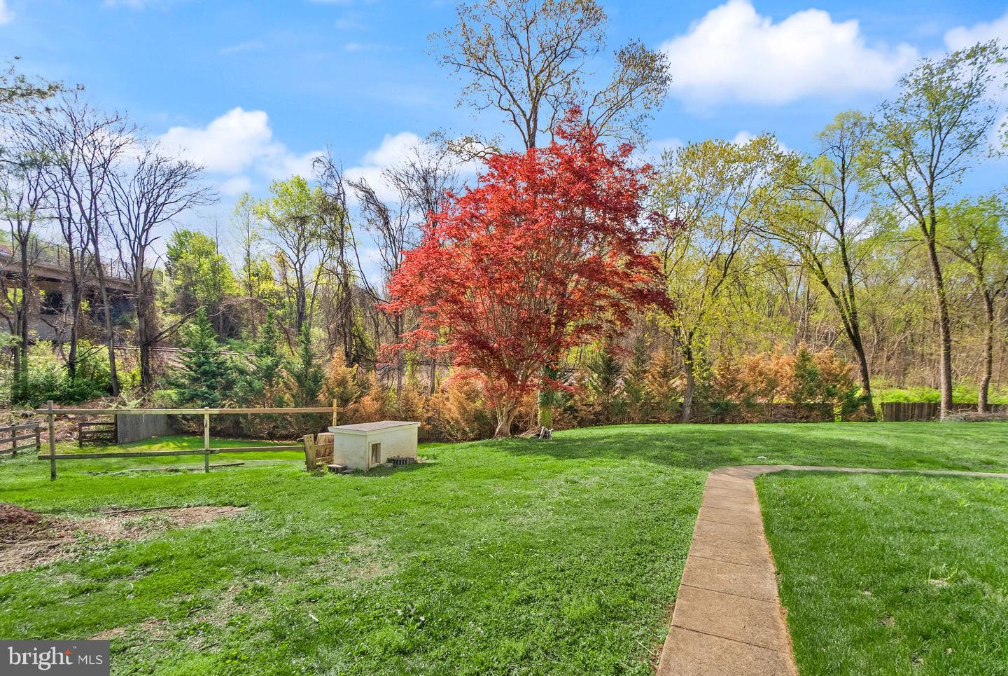 11405 FAIRFAX STATION RD, FAIRFAX STATION, Virginia 22039, 4 Bedrooms Bedrooms, ,3 BathroomsBathrooms,Residential,For sale,11405 FAIRFAX STATION RD,VAFX2229356 MLS # VAFX2229356