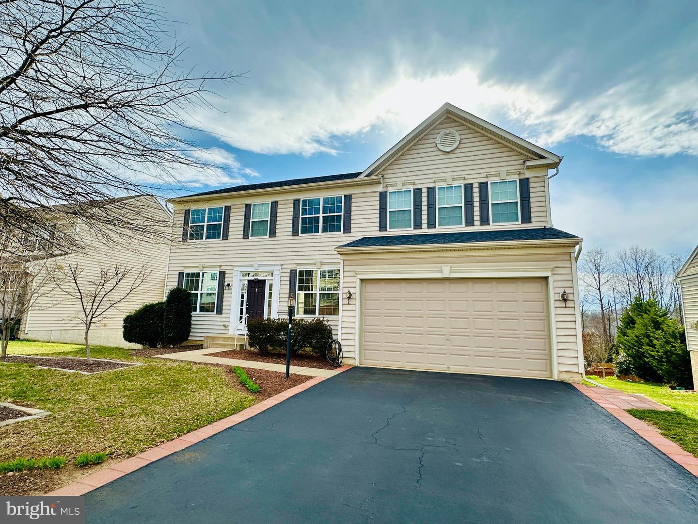 3019 AMERICAN EAGLE BLVD, WOODBRIDGE, Virginia 22191, 5 Bedrooms Bedrooms, ,3 BathroomsBathrooms,Residential,For sale,3019 AMERICAN EAGLE BLVD,VAPW2090220 MLS # VAPW2090220