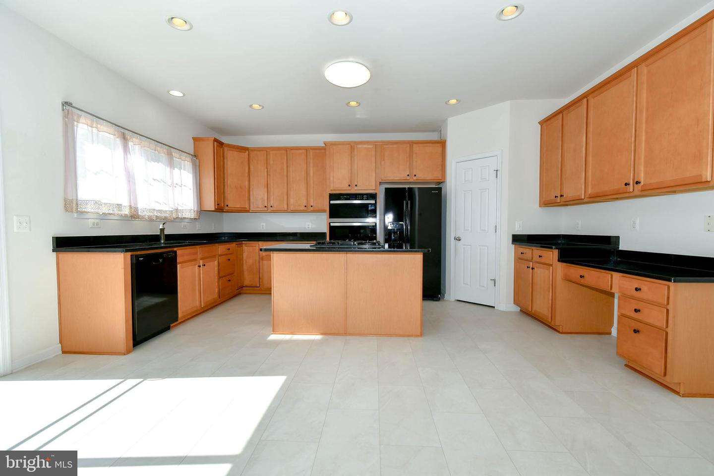 3019 AMERICAN EAGLE BLVD, WOODBRIDGE, Virginia 22191, 5 Bedrooms Bedrooms, ,3 BathroomsBathrooms,Residential,For sale,3019 AMERICAN EAGLE BLVD,VAPW2090220 MLS # VAPW2090220
