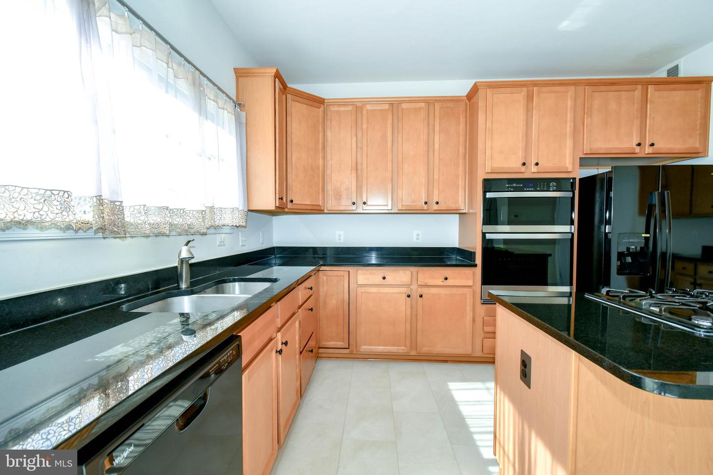 3019 AMERICAN EAGLE BLVD, WOODBRIDGE, Virginia 22191, 5 Bedrooms Bedrooms, ,3 BathroomsBathrooms,Residential,For sale,3019 AMERICAN EAGLE BLVD,VAPW2090220 MLS # VAPW2090220