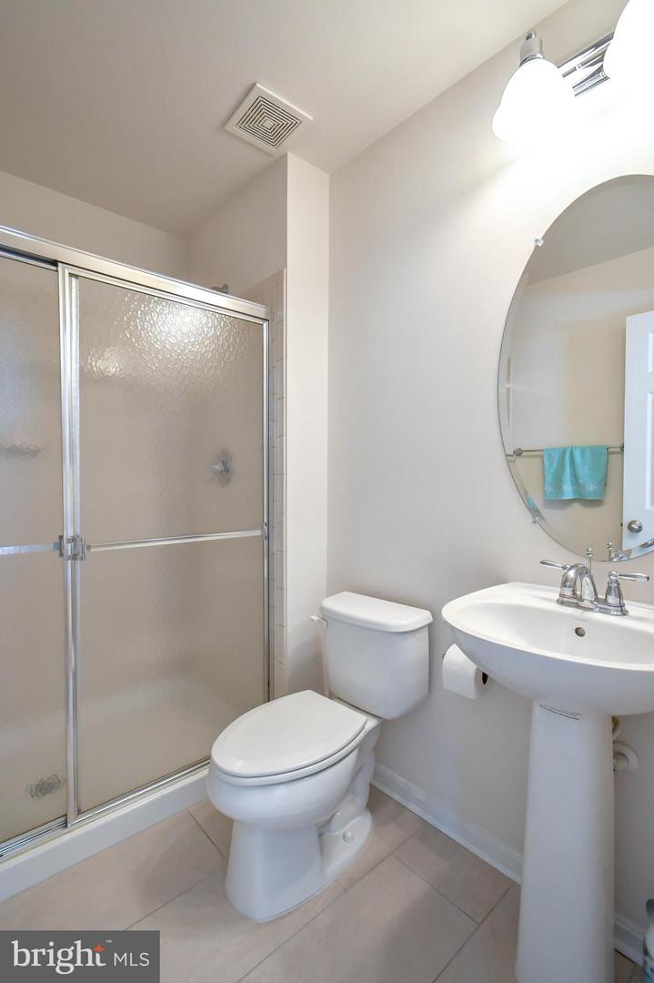 3019 AMERICAN EAGLE BLVD, WOODBRIDGE, Virginia 22191, 5 Bedrooms Bedrooms, ,3 BathroomsBathrooms,Residential,For sale,3019 AMERICAN EAGLE BLVD,VAPW2090220 MLS # VAPW2090220