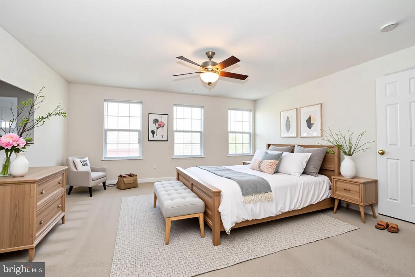 3019 AMERICAN EAGLE BLVD, WOODBRIDGE, Virginia 22191, 5 Bedrooms Bedrooms, ,3 BathroomsBathrooms,Residential,For sale,3019 AMERICAN EAGLE BLVD,VAPW2090220 MLS # VAPW2090220