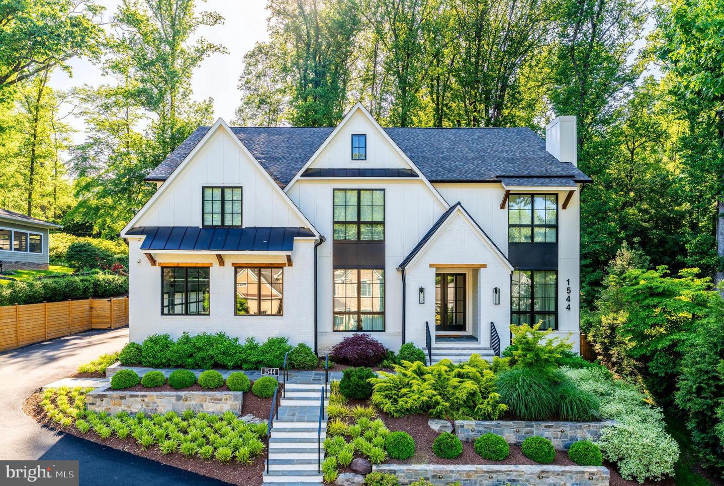 1544 FOREST VILLA LN, MCLEAN, Virginia 22101, 5 Bedrooms Bedrooms, ,5 BathroomsBathrooms,Residential,For sale,1544 FOREST VILLA LN,VAFX2229810 MLS # VAFX2229810