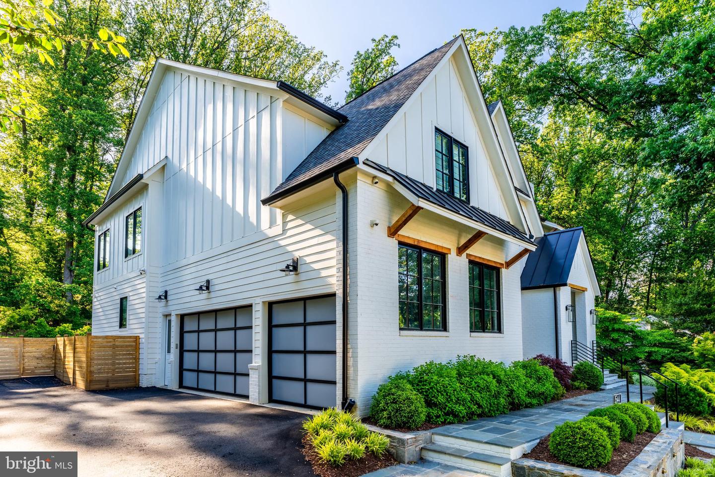 1544 FOREST VILLA LN, MCLEAN, Virginia 22101, 5 Bedrooms Bedrooms, ,5 BathroomsBathrooms,Residential,For sale,1544 FOREST VILLA LN,VAFX2229810 MLS # VAFX2229810
