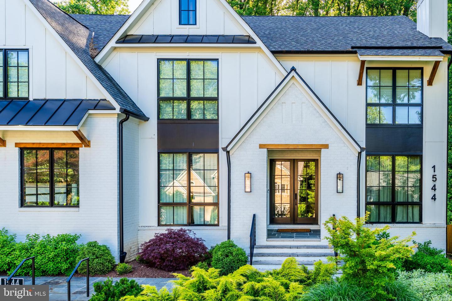 1544 FOREST VILLA LN, MCLEAN, Virginia 22101, 5 Bedrooms Bedrooms, ,5 BathroomsBathrooms,Residential,For sale,1544 FOREST VILLA LN,VAFX2229810 MLS # VAFX2229810