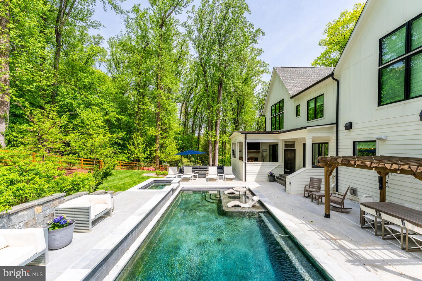 1544 FOREST VILLA LN, MCLEAN, Virginia 22101, 5 Bedrooms Bedrooms, ,5 BathroomsBathrooms,Residential,For sale,1544 FOREST VILLA LN,VAFX2229810 MLS # VAFX2229810