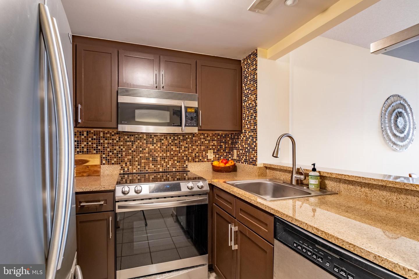1150 K ST NW #1008, WASHINGTON, District Of Columbia 20005, 2 Bedrooms Bedrooms, ,2 BathroomsBathrooms,Residential,For sale,1150 K ST NW #1008,DCDC2192320 MLS # DCDC2192320