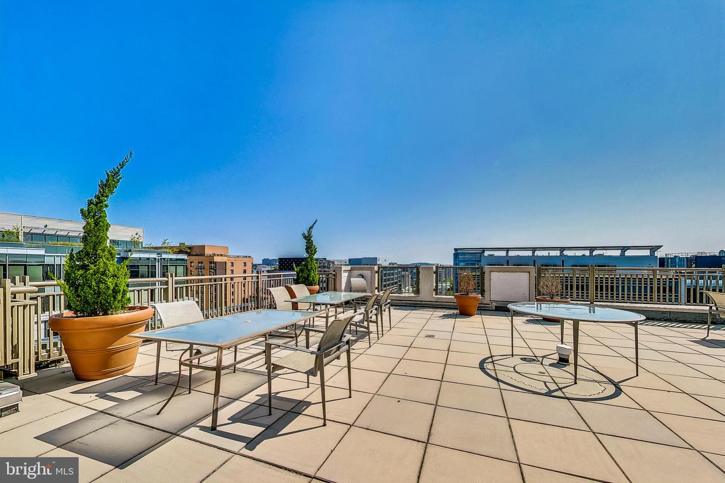 1150 K ST NW #1008, WASHINGTON, District Of Columbia 20005, 2 Bedrooms Bedrooms, ,2 BathroomsBathrooms,Residential,For sale,1150 K ST NW #1008,DCDC2192320 MLS # DCDC2192320