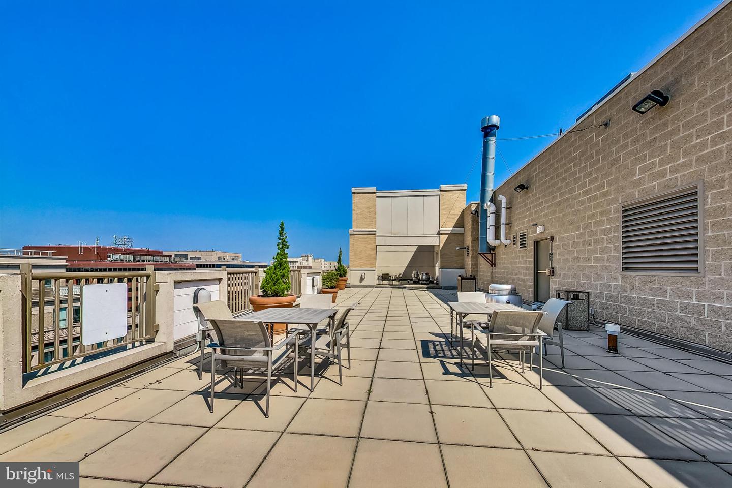 1150 K ST NW #1008, WASHINGTON, District Of Columbia 20005, 2 Bedrooms Bedrooms, ,2 BathroomsBathrooms,Residential,For sale,1150 K ST NW #1008,DCDC2192320 MLS # DCDC2192320