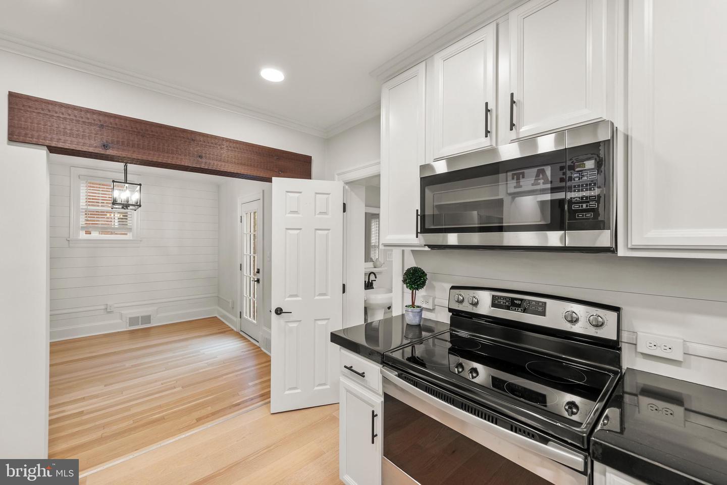 512 DUNLAP ST, WINCHESTER, Virginia 22601, 3 Bedrooms Bedrooms, ,2 BathroomsBathrooms,Residential,For sale,512 DUNLAP ST,VAWI2007406 MLS # VAWI2007406