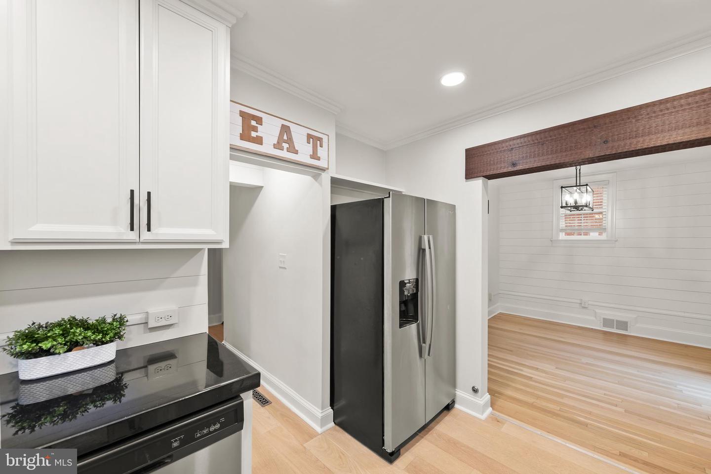 512 DUNLAP ST, WINCHESTER, Virginia 22601, 3 Bedrooms Bedrooms, ,2 BathroomsBathrooms,Residential,For sale,512 DUNLAP ST,VAWI2007406 MLS # VAWI2007406
