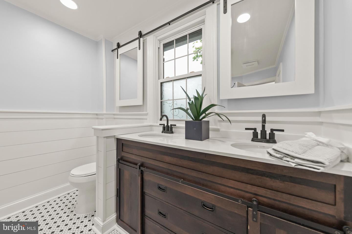 512 DUNLAP ST, WINCHESTER, Virginia 22601, 3 Bedrooms Bedrooms, ,2 BathroomsBathrooms,Residential,For sale,512 DUNLAP ST,VAWI2007406 MLS # VAWI2007406