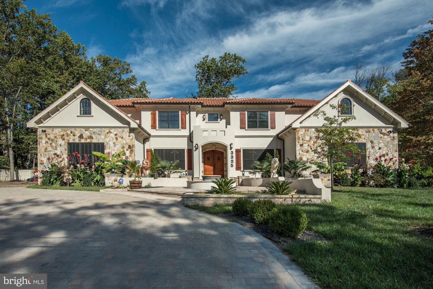3325 BRANDY CT, FALLS CHURCH, Virginia 22042, 6 Bedrooms Bedrooms, ,5 BathroomsBathrooms,Residential,For sale,3325 BRANDY CT,VAFX2230560 MLS # VAFX2230560