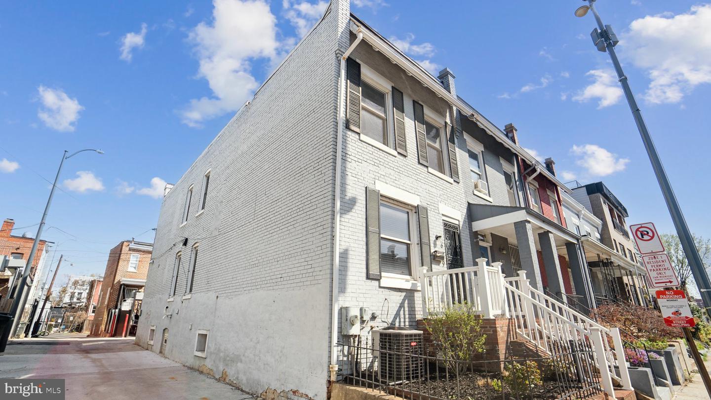 629 HARVARD ST NW, WASHINGTON, District Of Columbia 20001, 4 Bedrooms Bedrooms, ,3 BathroomsBathrooms,Residential,For sale,629 HARVARD ST NW,DCDC2192880 MLS # DCDC2192880