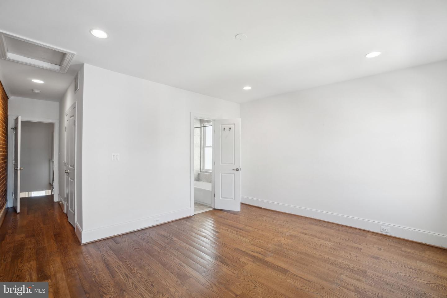 629 HARVARD ST NW, WASHINGTON, District Of Columbia 20001, 4 Bedrooms Bedrooms, ,3 BathroomsBathrooms,Residential,For sale,629 HARVARD ST NW,DCDC2192880 MLS # DCDC2192880