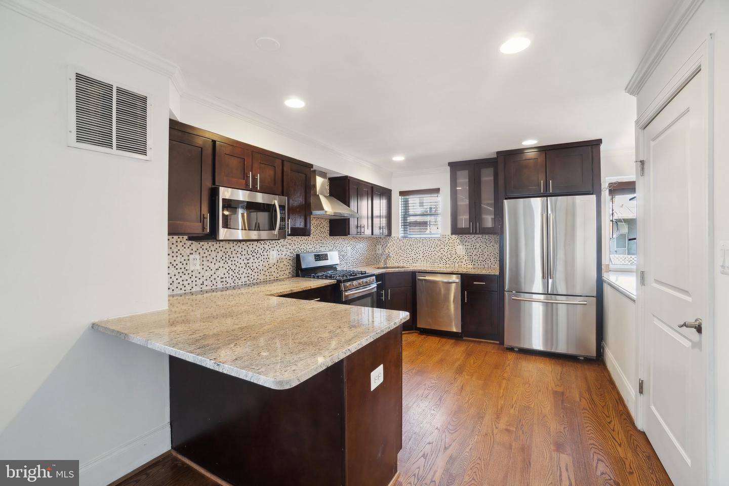 629 HARVARD ST NW, WASHINGTON, District Of Columbia 20001, 4 Bedrooms Bedrooms, ,3 BathroomsBathrooms,Residential,For sale,629 HARVARD ST NW,DCDC2192880 MLS # DCDC2192880