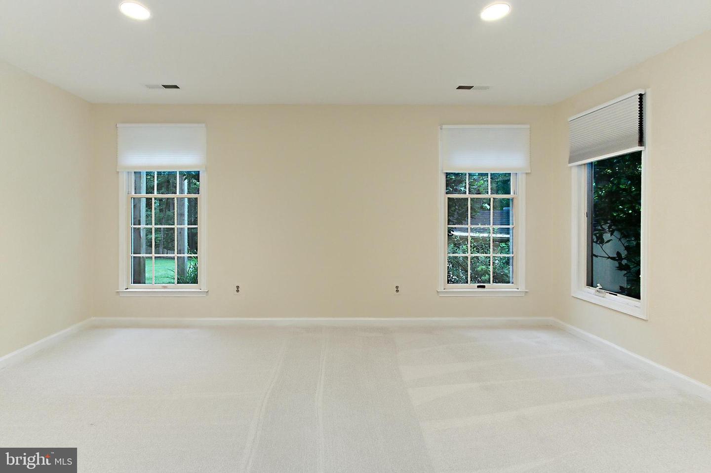 6156 POHICK STATION DR, FAIRFAX STATION, Virginia 22039, 5 Bedrooms Bedrooms, ,3 BathroomsBathrooms,Residential,For sale,6156 POHICK STATION DR,VAFX2231012 MLS # VAFX2231012