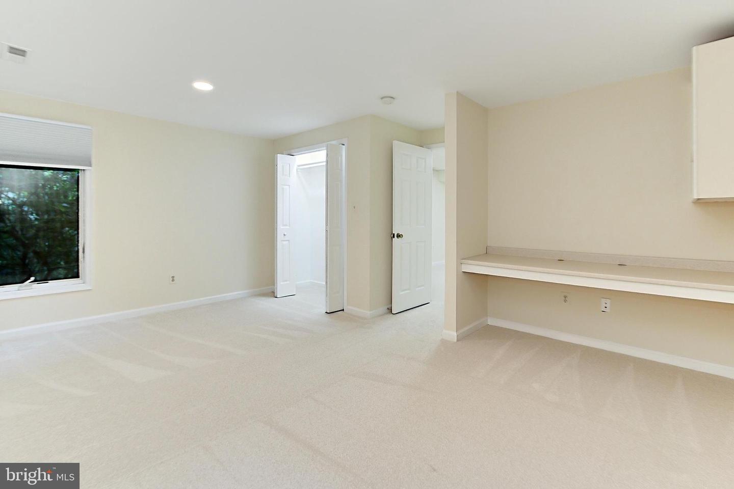 6156 POHICK STATION DR, FAIRFAX STATION, Virginia 22039, 5 Bedrooms Bedrooms, ,3 BathroomsBathrooms,Residential,For sale,6156 POHICK STATION DR,VAFX2231012 MLS # VAFX2231012