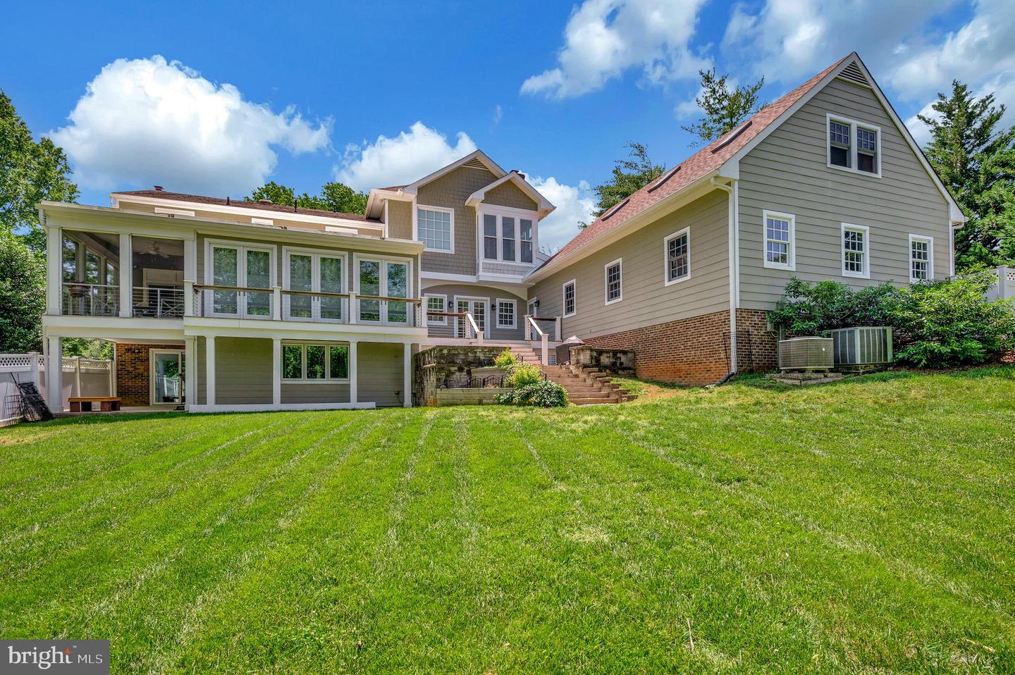 313 INGLESIDE DR, FREDERICKSBURG, Virginia 22405, 5 Bedrooms Bedrooms, ,4 BathroomsBathrooms,Residential,For sale,313 INGLESIDE DR,VAST2037454 MLS # VAST2037454