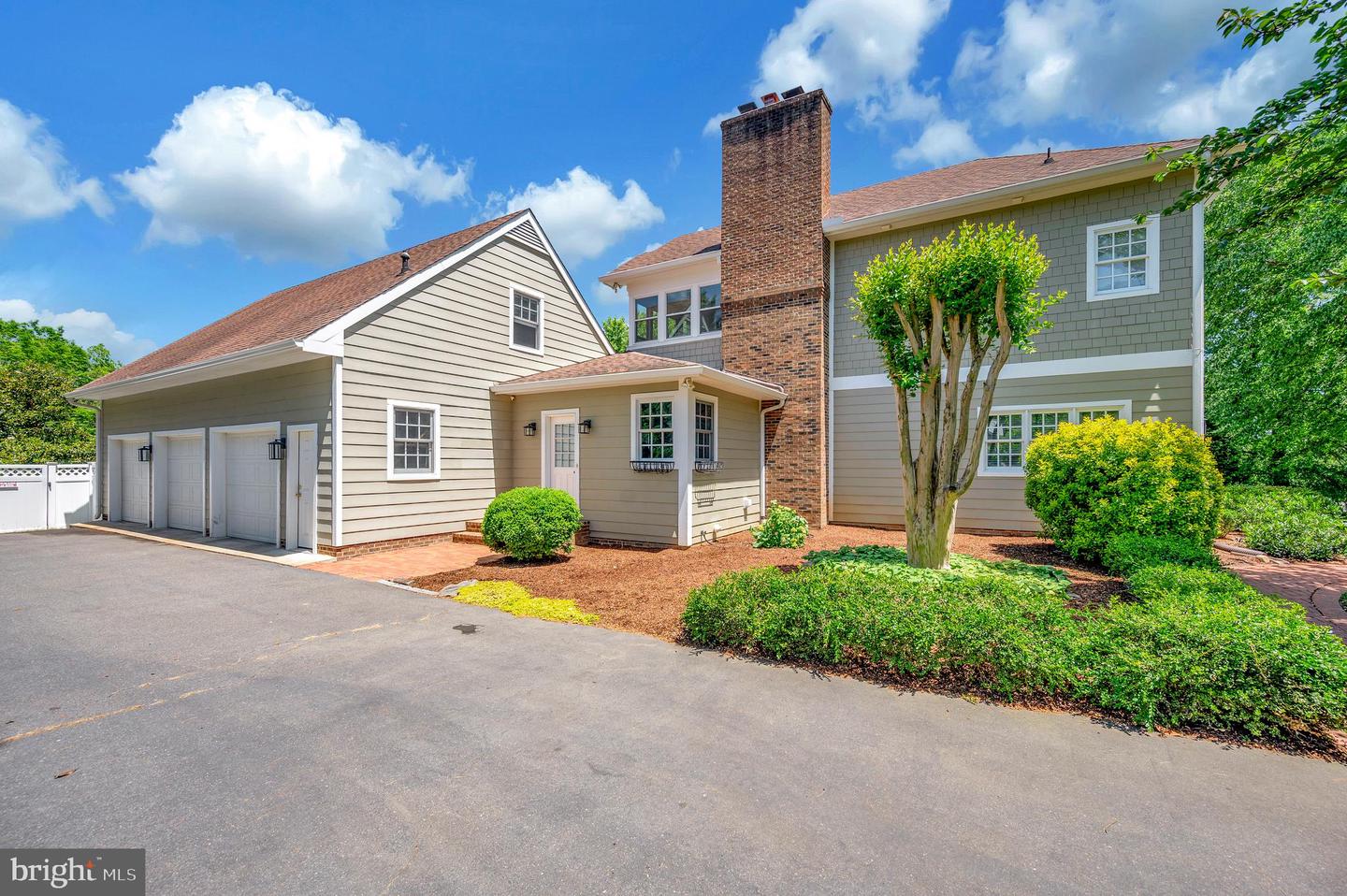 313 INGLESIDE DR, FREDERICKSBURG, Virginia 22405, 5 Bedrooms Bedrooms, ,4 BathroomsBathrooms,Residential,For sale,313 INGLESIDE DR,VAST2037454 MLS # VAST2037454