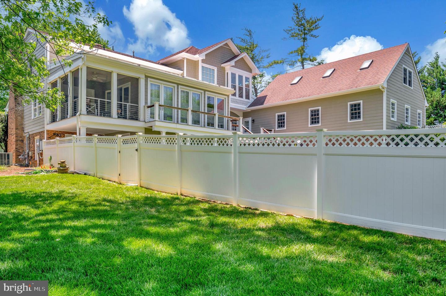 313 INGLESIDE DR, FREDERICKSBURG, Virginia 22405, 5 Bedrooms Bedrooms, ,4 BathroomsBathrooms,Residential,For sale,313 INGLESIDE DR,VAST2037454 MLS # VAST2037454