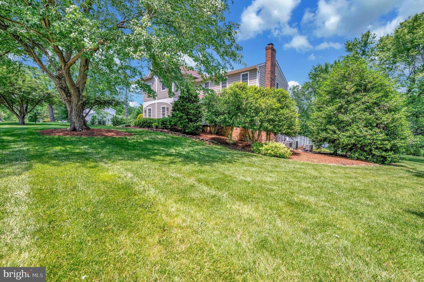 313 INGLESIDE DR, FREDERICKSBURG, Virginia 22405, 5 Bedrooms Bedrooms, ,4 BathroomsBathrooms,Residential,For sale,313 INGLESIDE DR,VAST2037454 MLS # VAST2037454