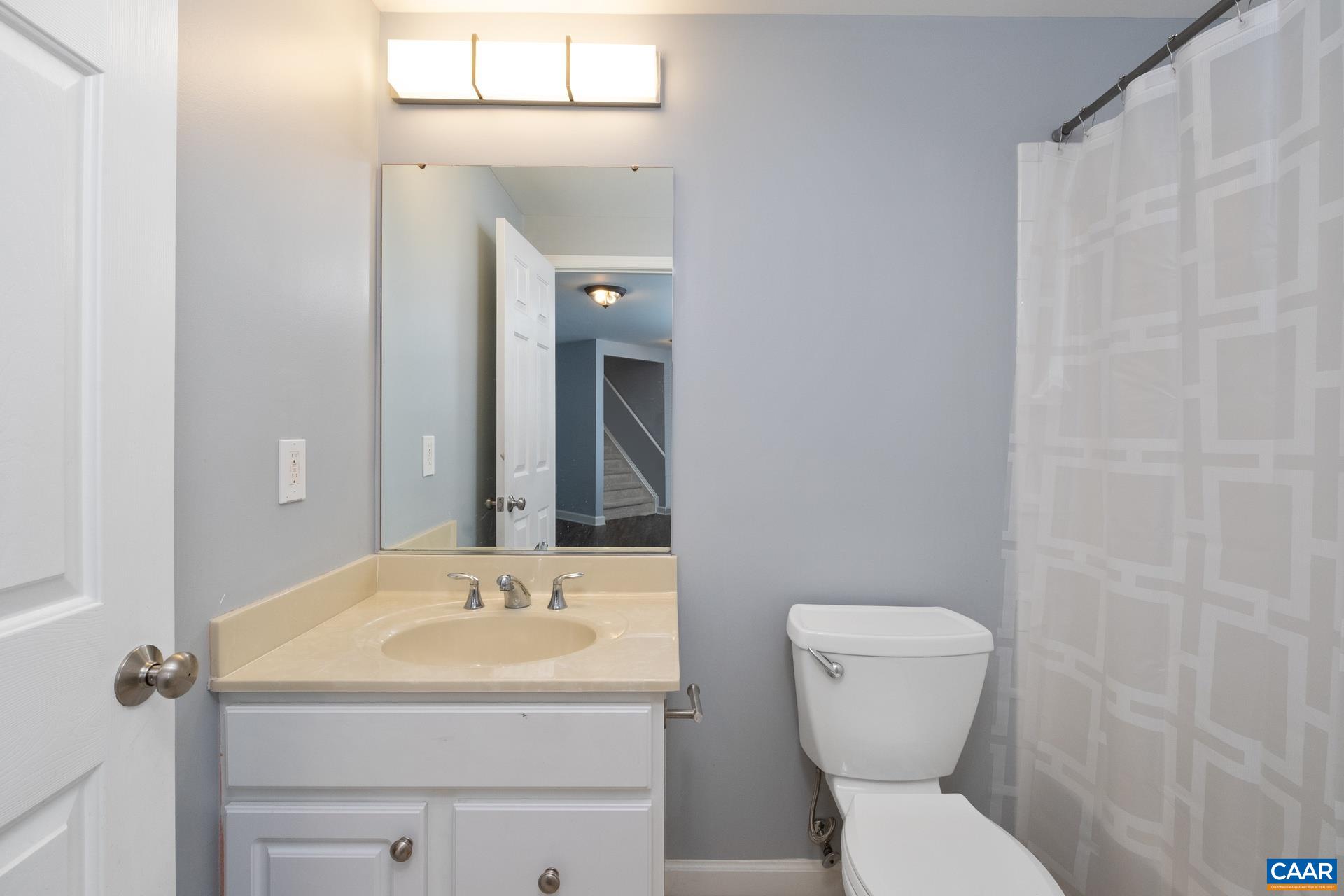 208 CLAYBROOK DR, WAYNESBORO, Virginia 22980, 5 Bedrooms Bedrooms, ,3 BathroomsBathrooms,Residential,208 CLAYBROOK DR,661140 MLS # 661140