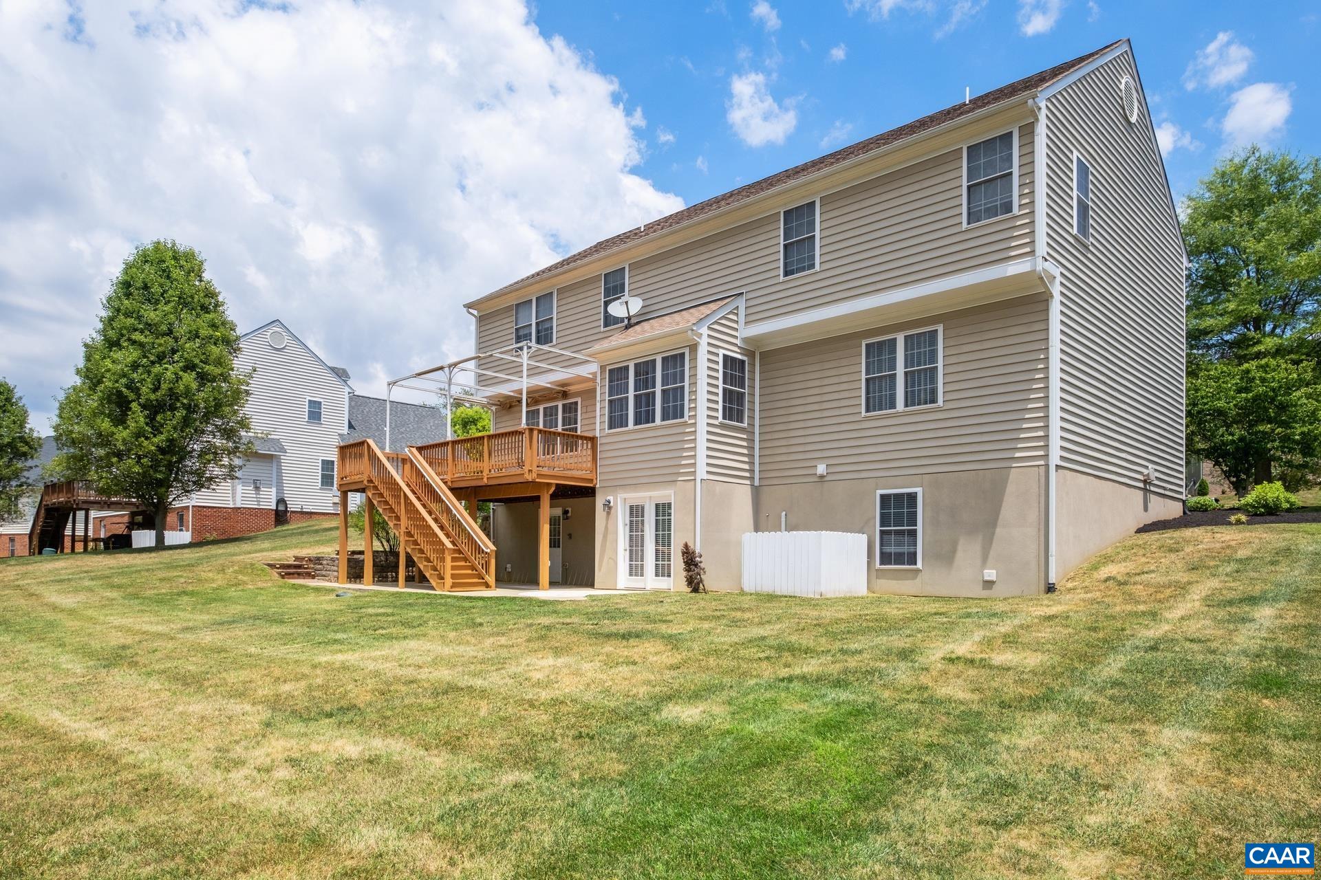 208 CLAYBROOK DR, WAYNESBORO, Virginia 22980, 5 Bedrooms Bedrooms, ,3 BathroomsBathrooms,Residential,208 CLAYBROOK DR,661140 MLS # 661140