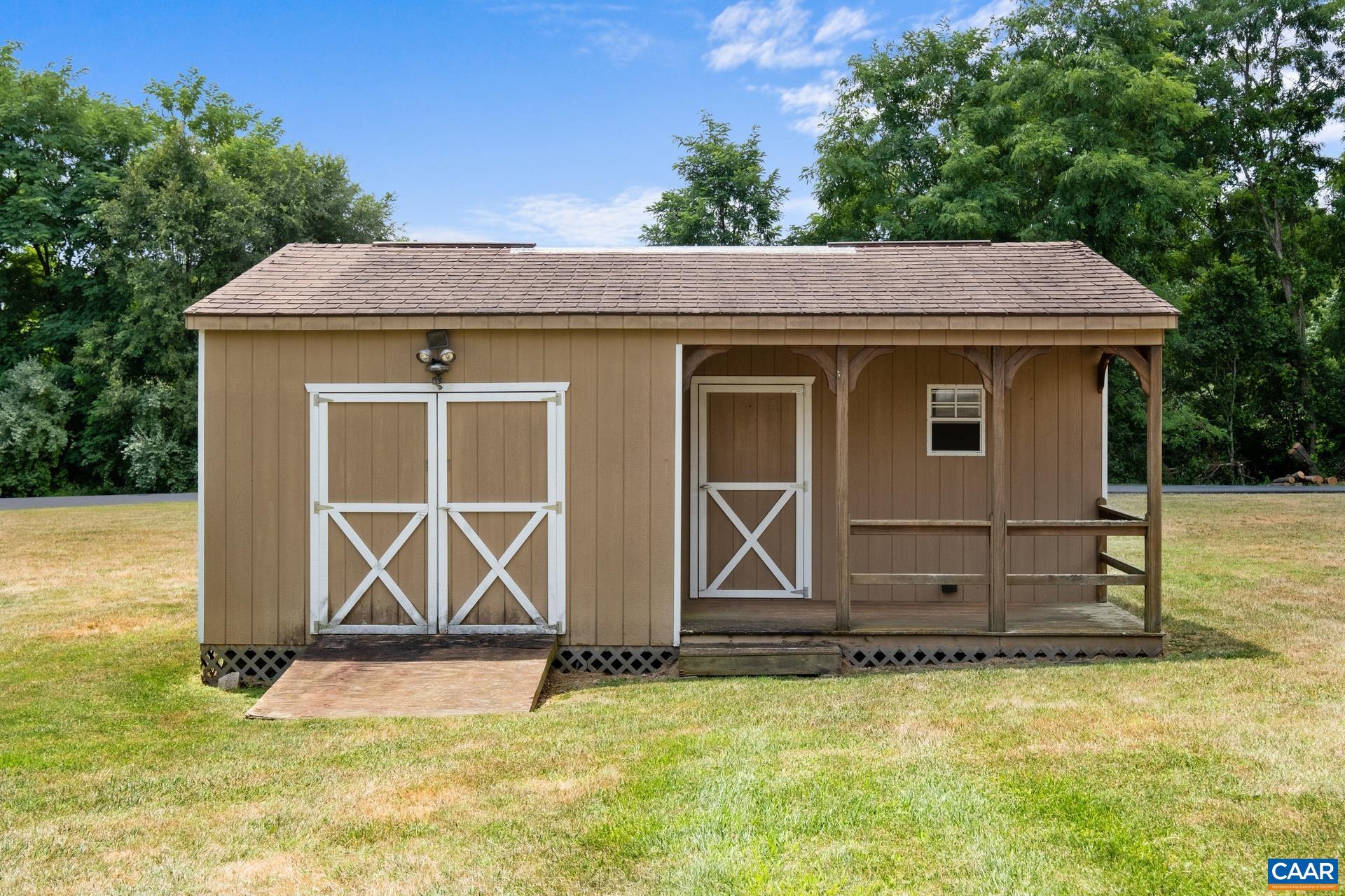 208 CLAYBROOK DR, WAYNESBORO, Virginia 22980, 5 Bedrooms Bedrooms, ,3 BathroomsBathrooms,Residential,208 CLAYBROOK DR,661140 MLS # 661140