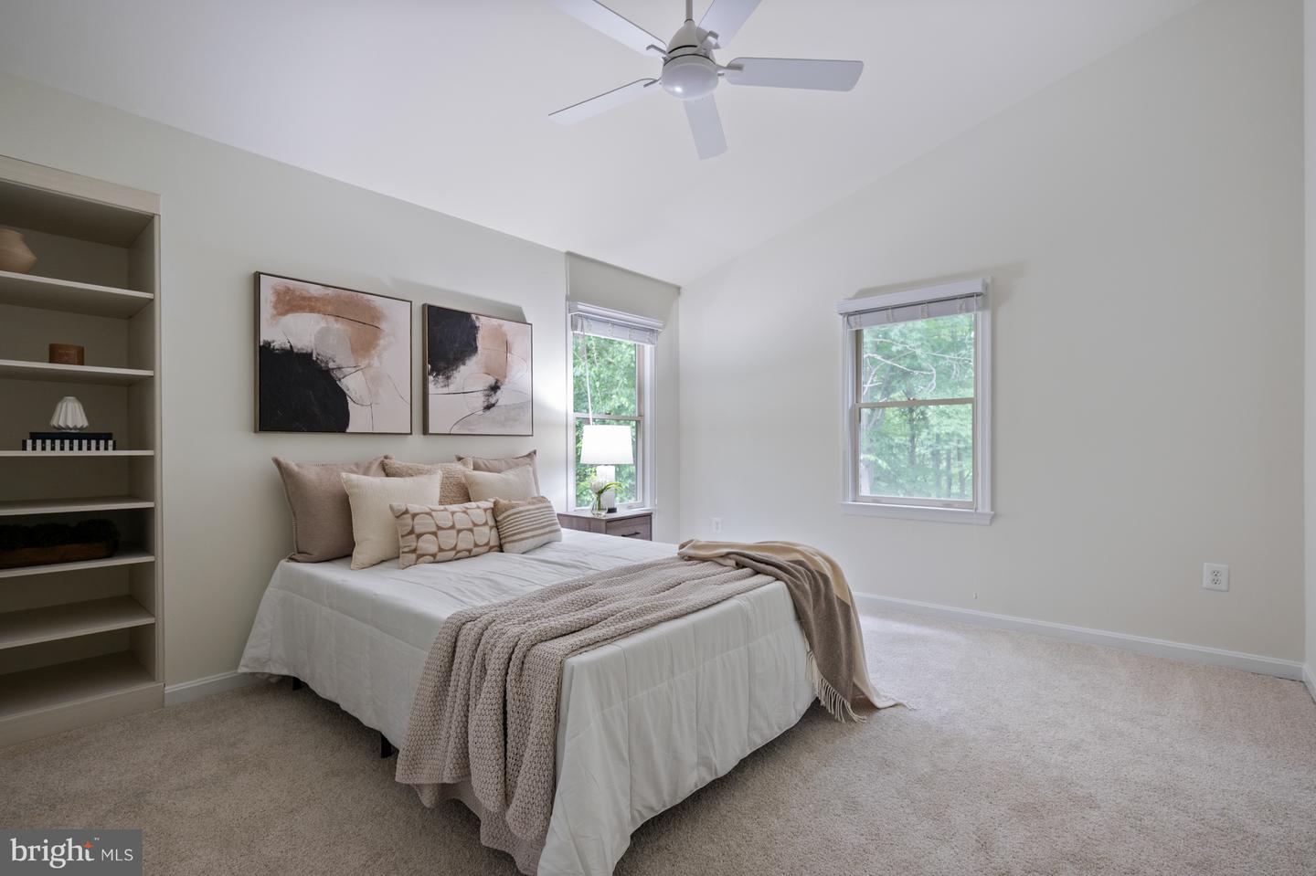 7200 BURTON HILL CT, SPRINGFIELD, Virginia 22152, 3 Bedrooms Bedrooms, ,3 BathroomsBathrooms,Residential,For sale,7200 BURTON HILL CT,VAFX2232348 MLS # VAFX2232348