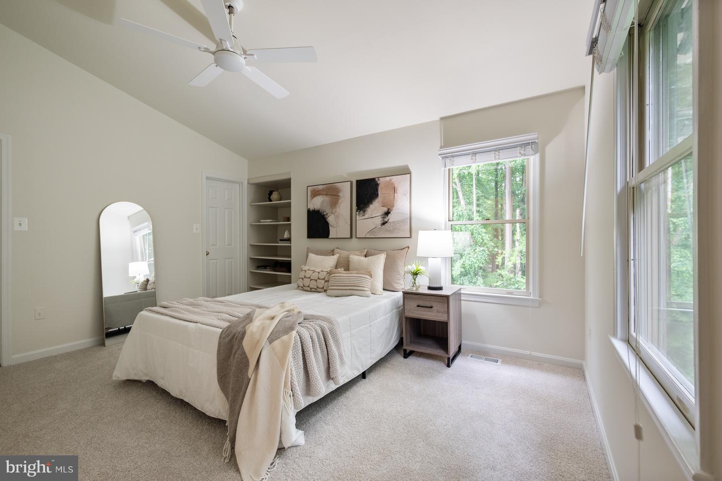7200 BURTON HILL CT, SPRINGFIELD, Virginia 22152, 3 Bedrooms Bedrooms, ,3 BathroomsBathrooms,Residential,For sale,7200 BURTON HILL CT,VAFX2232348 MLS # VAFX2232348