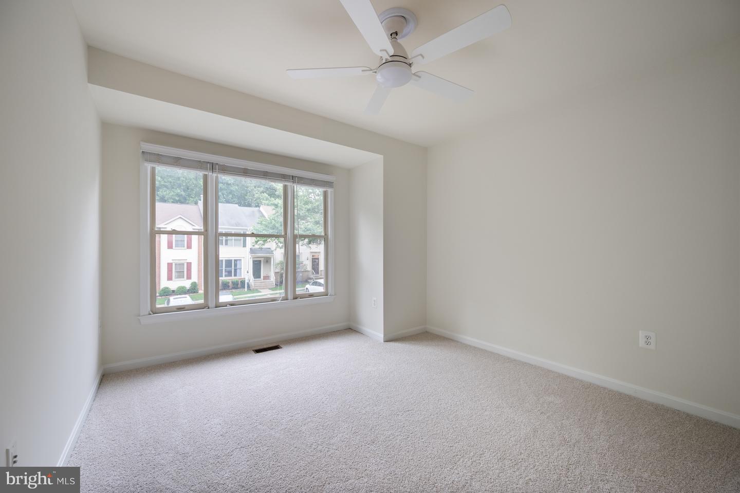 7200 BURTON HILL CT, SPRINGFIELD, Virginia 22152, 3 Bedrooms Bedrooms, ,3 BathroomsBathrooms,Residential,For sale,7200 BURTON HILL CT,VAFX2232348 MLS # VAFX2232348