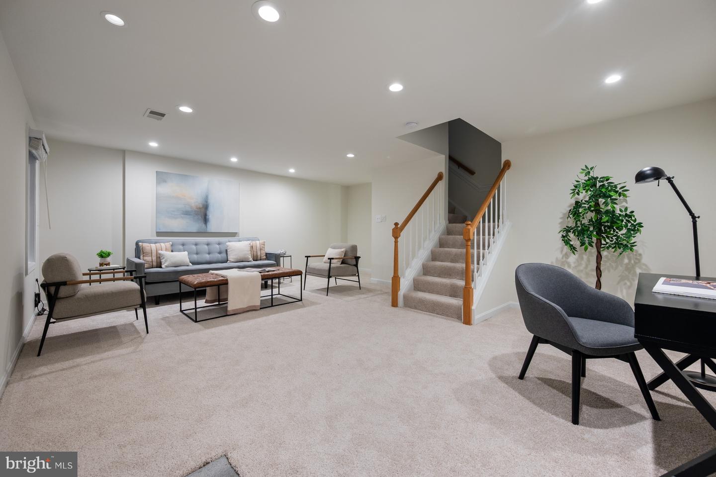 7200 BURTON HILL CT, SPRINGFIELD, Virginia 22152, 3 Bedrooms Bedrooms, ,3 BathroomsBathrooms,Residential,For sale,7200 BURTON HILL CT,VAFX2232348 MLS # VAFX2232348