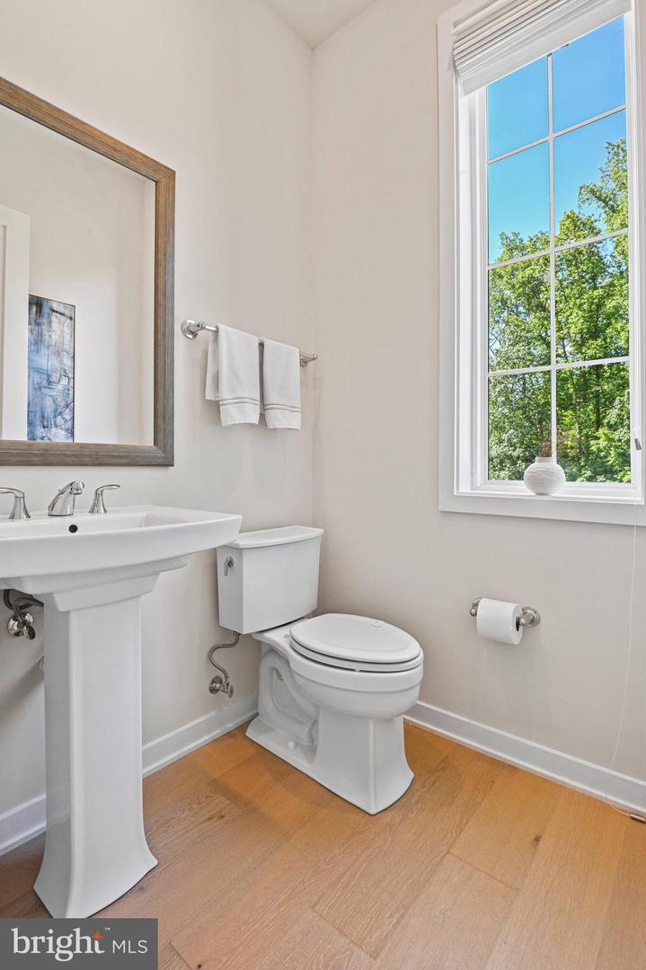 11748 SUNRISE VALLEY DR, RESTON, Virginia 20191, 3 Bedrooms Bedrooms, ,3 BathroomsBathrooms,Residential,For sale,11748 SUNRISE VALLEY DR,VAFX2232428 MLS # VAFX2232428