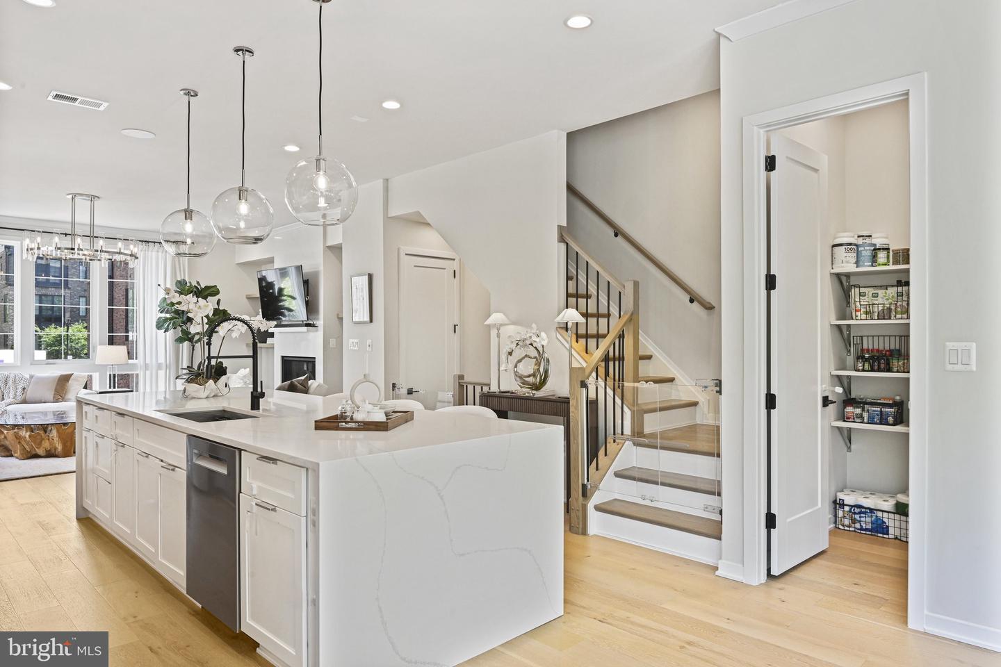 11748 SUNRISE VALLEY DR, RESTON, Virginia 20191, 3 Bedrooms Bedrooms, ,3 BathroomsBathrooms,Residential,For sale,11748 SUNRISE VALLEY DR,VAFX2232428 MLS # VAFX2232428