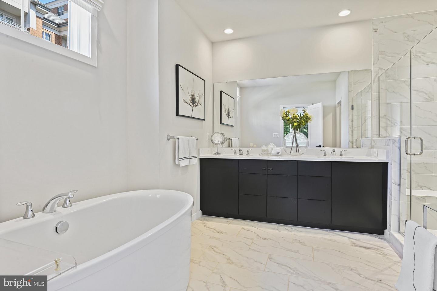 11748 SUNRISE VALLEY DR, RESTON, Virginia 20191, 3 Bedrooms Bedrooms, ,3 BathroomsBathrooms,Residential,For sale,11748 SUNRISE VALLEY DR,VAFX2232428 MLS # VAFX2232428