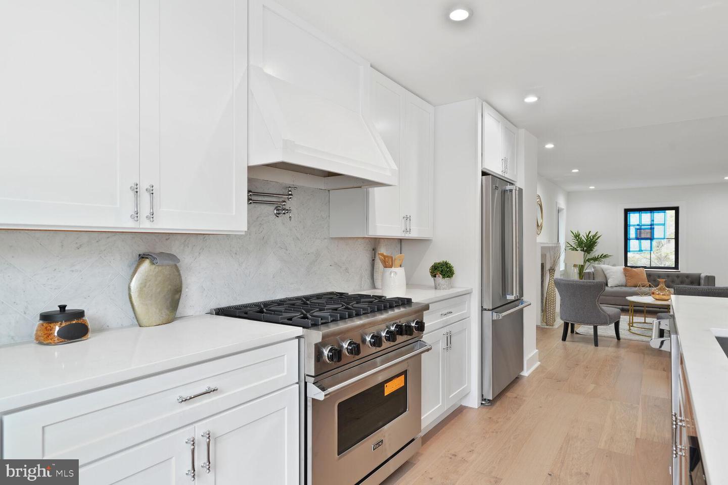 4324 YUMA ST NW, WASHINGTON, District Of Columbia 20016, 5 Bedrooms Bedrooms, ,5 BathroomsBathrooms,Residential,For sale,4324 YUMA ST NW,DCDC2194342 MLS # DCDC2194342