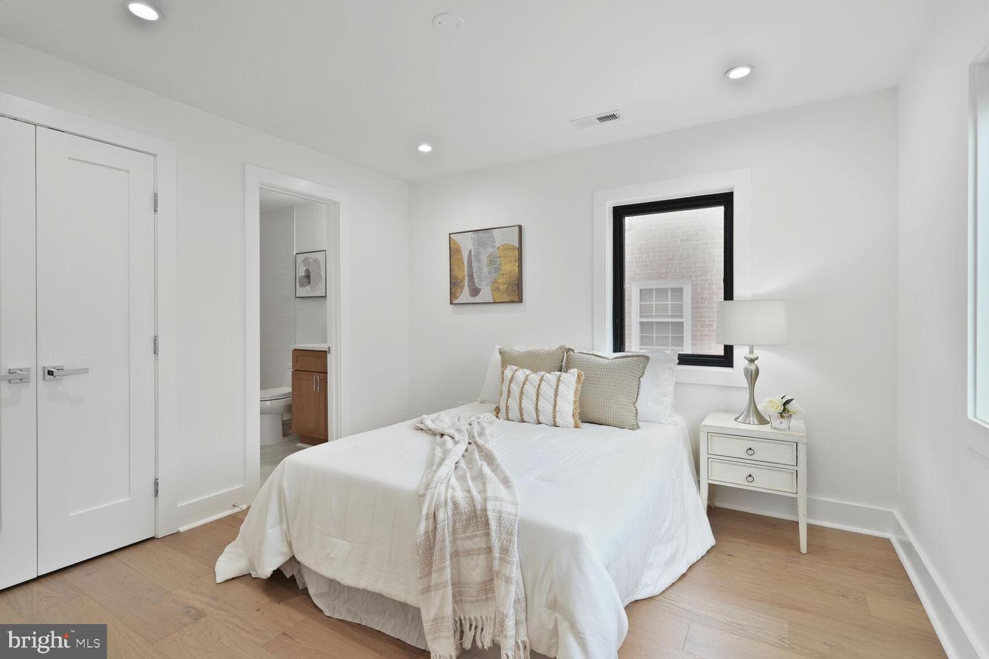 4324 YUMA ST NW, WASHINGTON, District Of Columbia 20016, 5 Bedrooms Bedrooms, ,5 BathroomsBathrooms,Residential,For sale,4324 YUMA ST NW,DCDC2194342 MLS # DCDC2194342