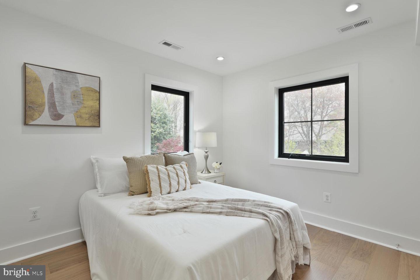 4324 YUMA ST NW, WASHINGTON, District Of Columbia 20016, 5 Bedrooms Bedrooms, ,5 BathroomsBathrooms,Residential,For sale,4324 YUMA ST NW,DCDC2194342 MLS # DCDC2194342